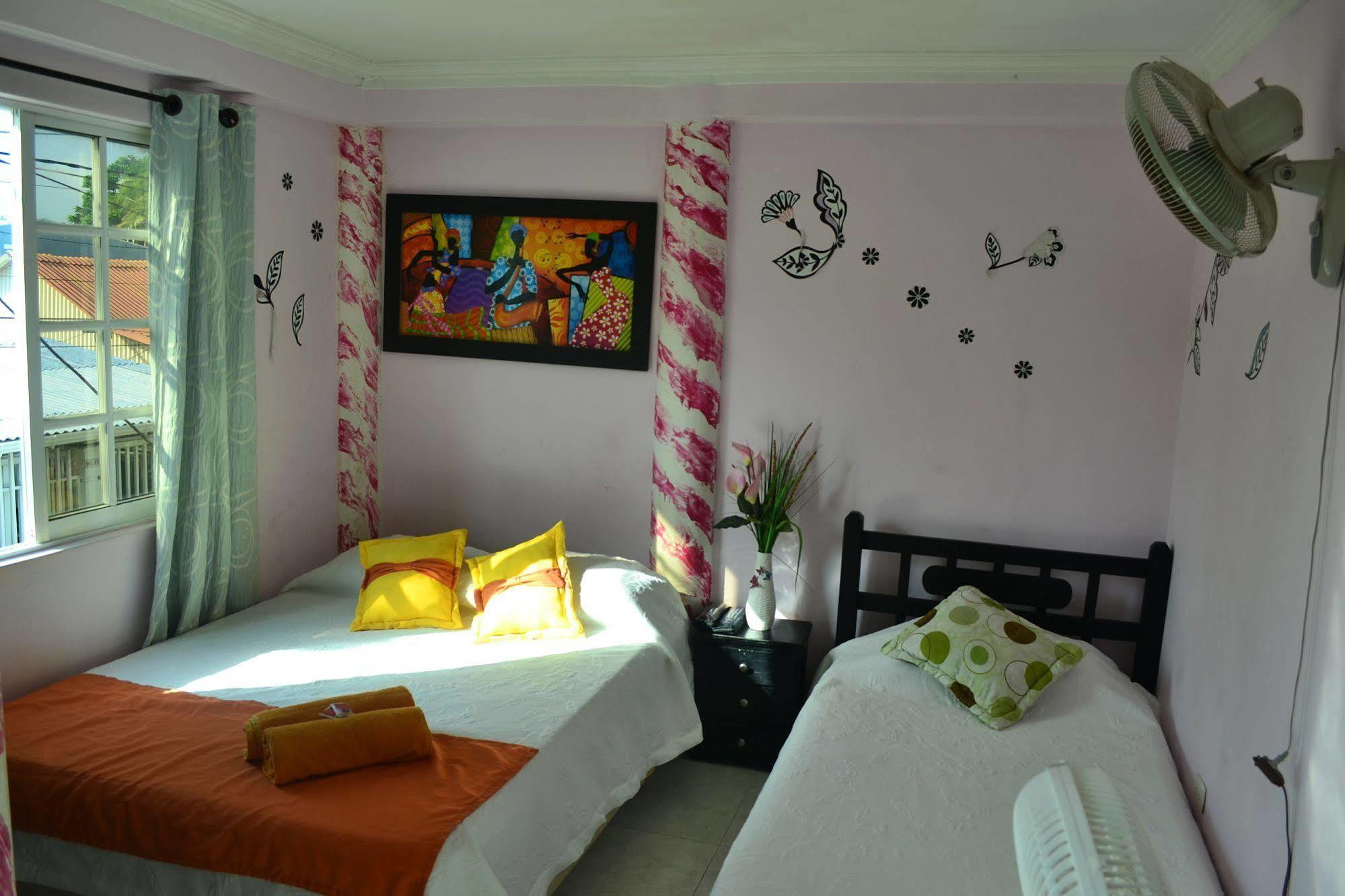 Hostel Stingray San Andrés Exterior photo